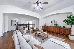 3323 Louvre Ln, Houston, TX 77082 - Photo 6