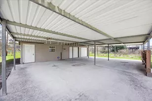 9706 Carmalee St, Houston, TX 77075 - Photo 32