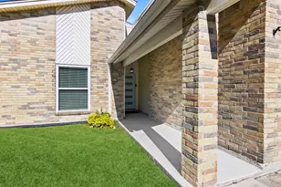 467 Reseda Dr, Houston, TX 77598 - Photo 2