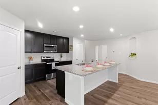 995 Rice Dr, Bryan, TX 77803 - Photo 2