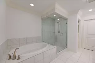 13605 Teal Bluff Ln, Houston, TX 77077 - Photo 28