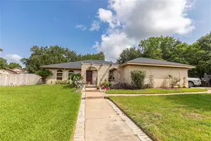 116 Briarwood Ln, Bellville, TX 77418 - Photo 1