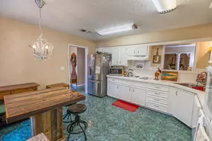 116 Briarwood Ln, Bellville, TX 77418 - Photo 2