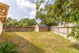 116 Briarwood Ln, Bellville, TX 77418 - Photo 12