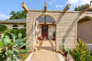 116 Briarwood Ln, Bellville, TX 77418 - Photo 2