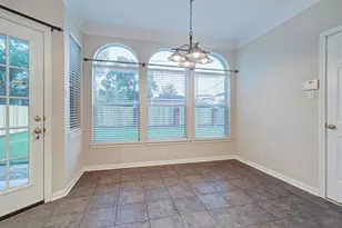 5365 Lampasas St, Houston, TX 77056 - Photo 18