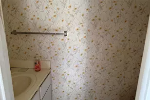 3600 Jeanetta St, Houston, TX 77063 - Photo 10