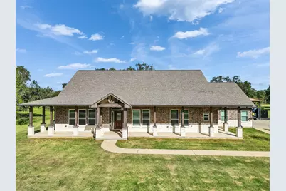 155 Horse Shoe Trail, Angleton, TX 77515 - Photo 4