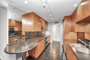 5050 Ambassador Way, Houston, TX 77056 - Photo 1