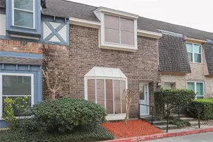 840 Threadneedle St, Houston, TX 77079 - Photo 2