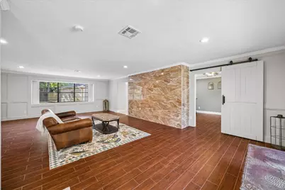 7827 Zilonis Court, Jersey Village, TX 77040 - Photo 4