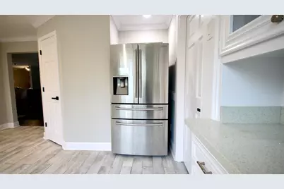 7827 Zilonis Court, Jersey Village, TX 77040 - Photo 4