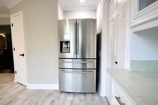 7827 Zilonis Ct, Jersey Village, TX 77040 - Photo 4