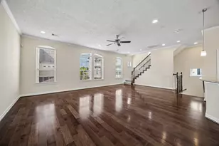 2822 King's Retreat Cir, Kingwood, TX 77345 - Photo 2