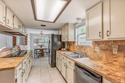 3747 Clear Falls Drive, Kingwood, TX 77339 - Photo 10