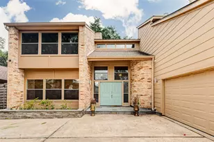 2327 Briar Branch Dr, Houston, TX 77042 - Photo 48