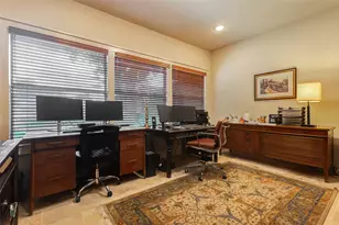 2327 Briar Branch Dr, Houston, TX 77042 - Photo 20