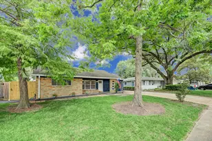5013 Verdome Ln, Houston, TX 77092 - Photo 2