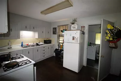 417 A/B Myrtle Drive #B, Jacksonville, TX 75766 - Photo 4