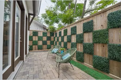 1208 Welch Street, Houston, TX 77006 - Photo 8