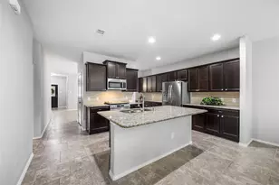 143 Meadow Valley Dr, Conroe, TX 77384 - Photo 12