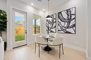 8303 Venus St, Houston, TX 77088 - Photo 16