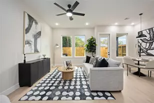 8303 Venus St, Houston, TX 77088 - Photo 6