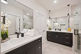 8303 Venus St, Houston, TX 77088 - Photo 26