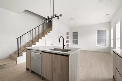 107 Tolima Dove Street, Houston, TX 77018 - Photo 14