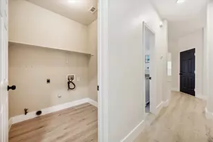 12624 Twisted Briar Ln, Austin, TX 78729 - Photo 32