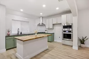 12624 Twisted Briar Ln, Austin, TX 78729 - Photo 16