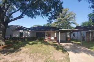 1124 Lawrence St, Rosenberg, TX 77471 - Photo 2