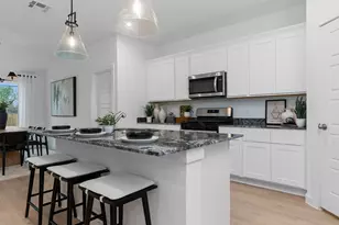 4106 Silver Falls Ln, League City, TX 77573 - Photo 4