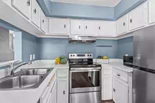 11002 Hammerly Blvd, Houston, TX 77043 - Photo 12