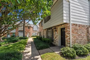 11002 Hammerly Blvd, Houston, TX 77043 - Photo 20