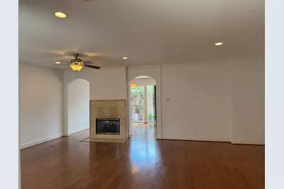 1315 Whispering Pines Drive, Houston, TX 77055 - Photo 6