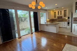 1315 Whispering Pines Dr, Houston, TX 77055 - Photo 10