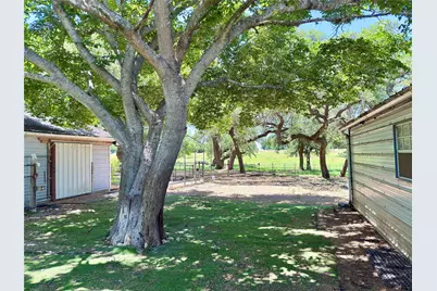 5030 Frenzel Road, Round Top, TX 78954 - Photo 12