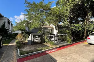 7200 Clarewood Dr, Houston, TX 77036 - Photo 1