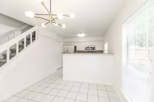 1902 Avenue B, Katy, TX 77493 - Photo 4