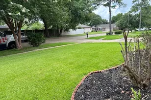 3315 Honey Creek Dr, Houston, TX 77082 - Photo 6