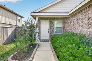 724 Larkspur Shadow Dr, Magnolia, TX 77354 - Photo 2