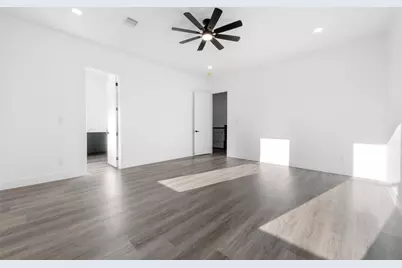 1310 Duff Lane, Houston, TX 77022 - Photo 20