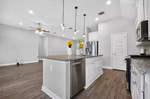 2232 Blackhawk Ridge Ln, Manvel, TX 77578 - Photo 16