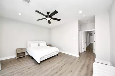 410 E 41st Street, Houston, TX 77022 - Photo 32