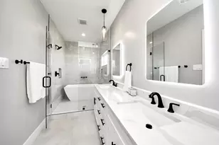 410 E 41st St, Houston, TX 77022 - Photo 34