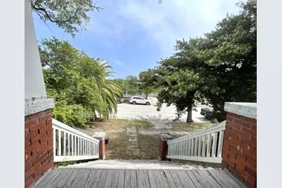 610 Church Street, Galveston, TX 77550 - Photo 12