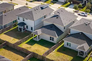 2823 Kennet Manor Dr, Houston, TX 77047 - Photo 34