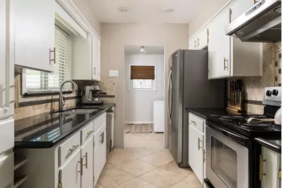 2403 Ansbury Drive, Houston, TX 77018 - Photo 10