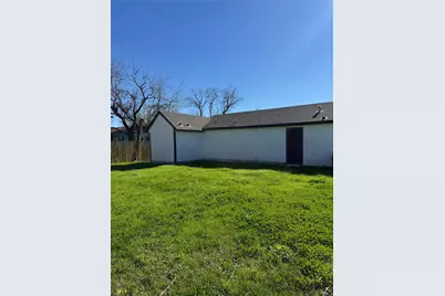 922 W 12th Street, Freeport, TX 77541 - Photo 4
